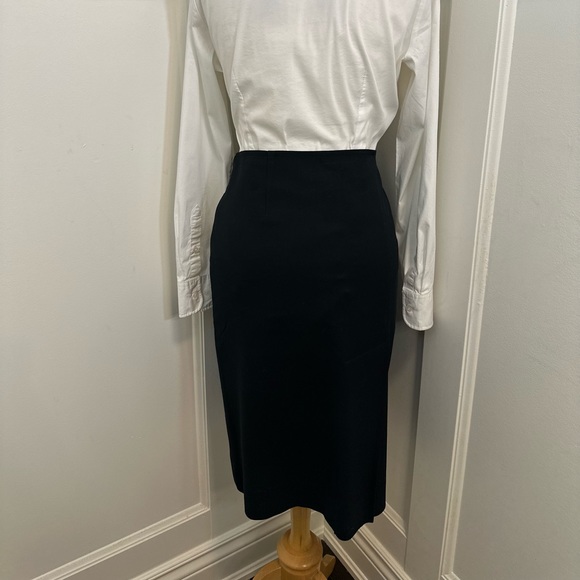 Club Monaco Pleated Navy Skirt - Picture 9 of 9